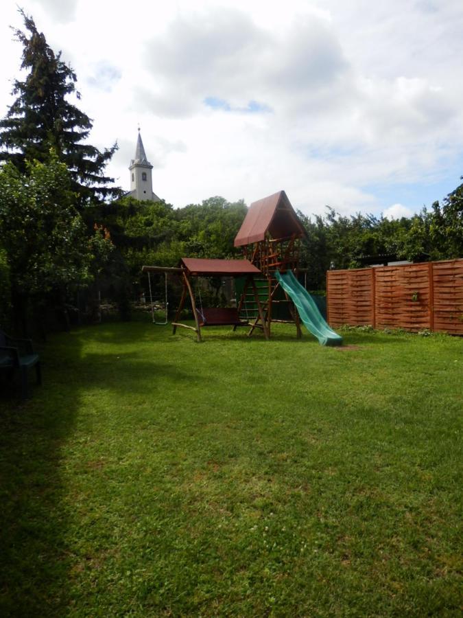 Guesthouse Ilona Velky Kamenec Екстер'єр фото