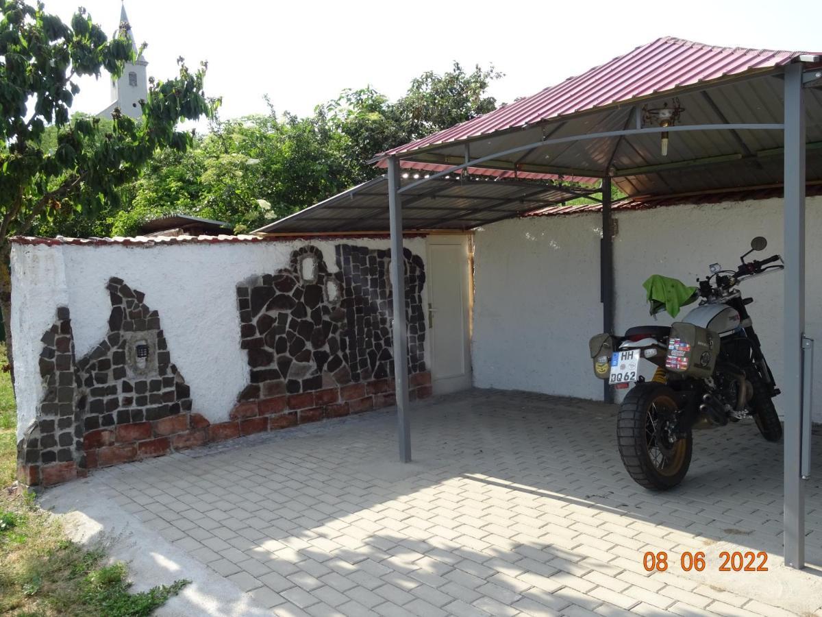Guesthouse Ilona Velky Kamenec Екстер'єр фото
